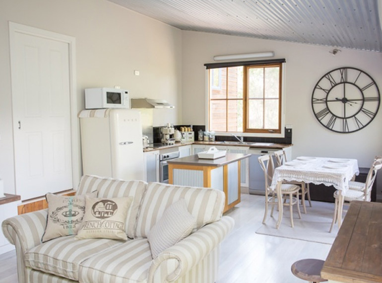 French Cottage Daylesford Spa Country Lovenests Accommodation
